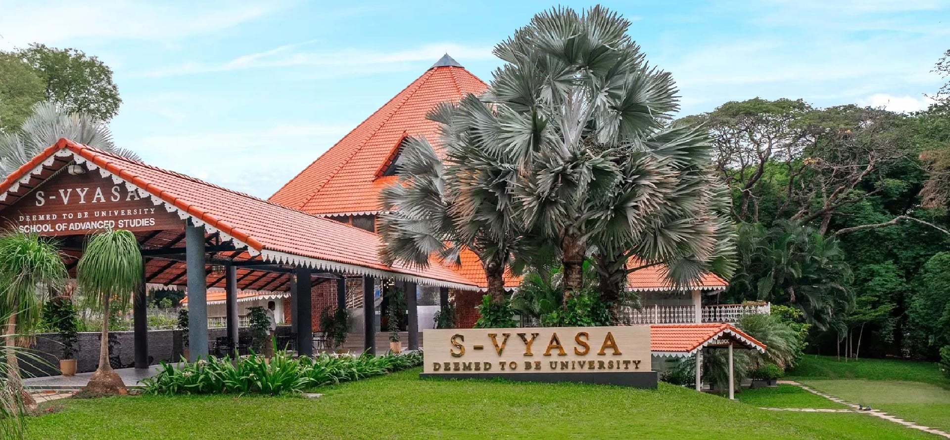 S-VYASA University Campus Home Banner